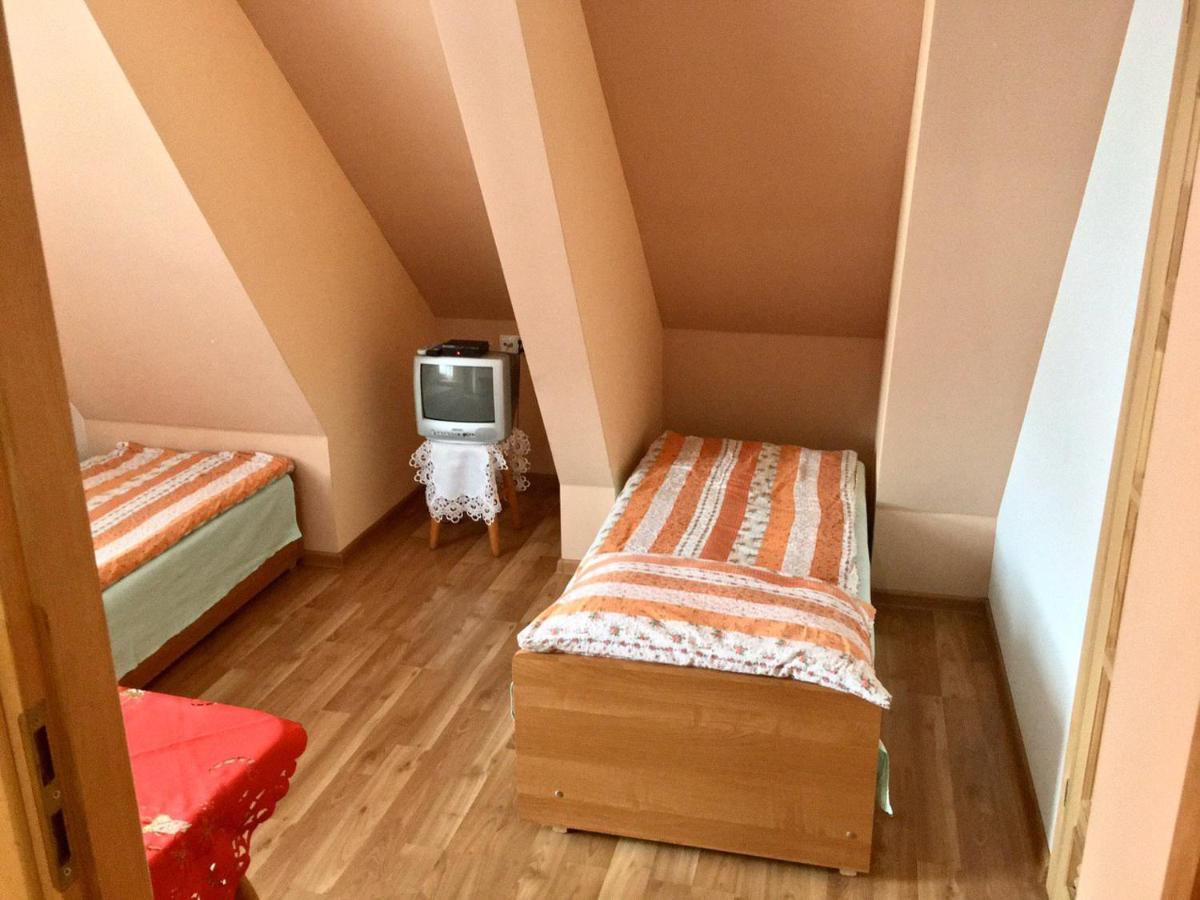 U Wiesi بورونين المظهر الخارجي الصورة